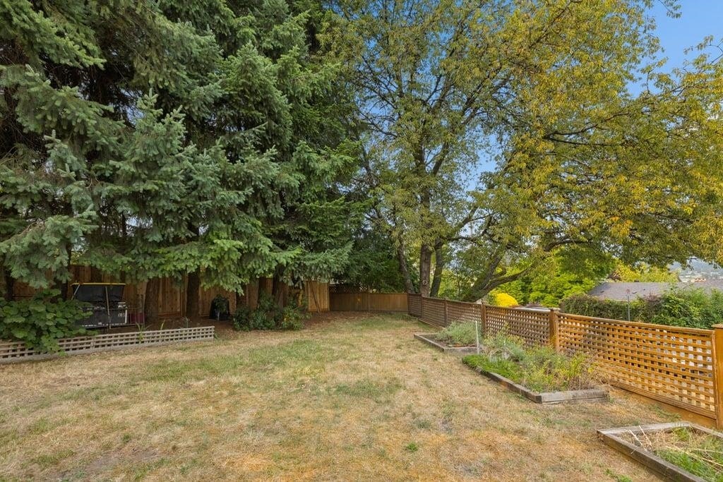 432 E Eighth Avenue, New Westminster, BC, V3L 4L1 - 6