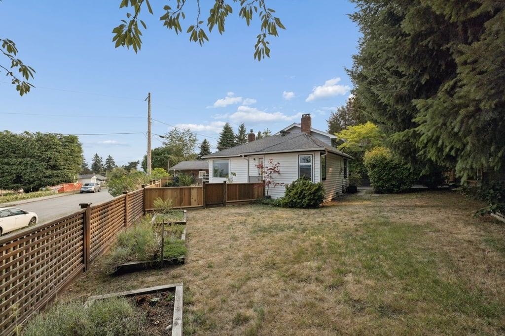 432 E Eighth Avenue, New Westminster, BC, V3L 4L1 - 3