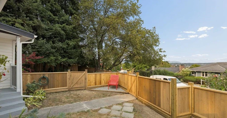 432 E Eighth Avenue, New Westminster, BC, V3L 4L1 - 9