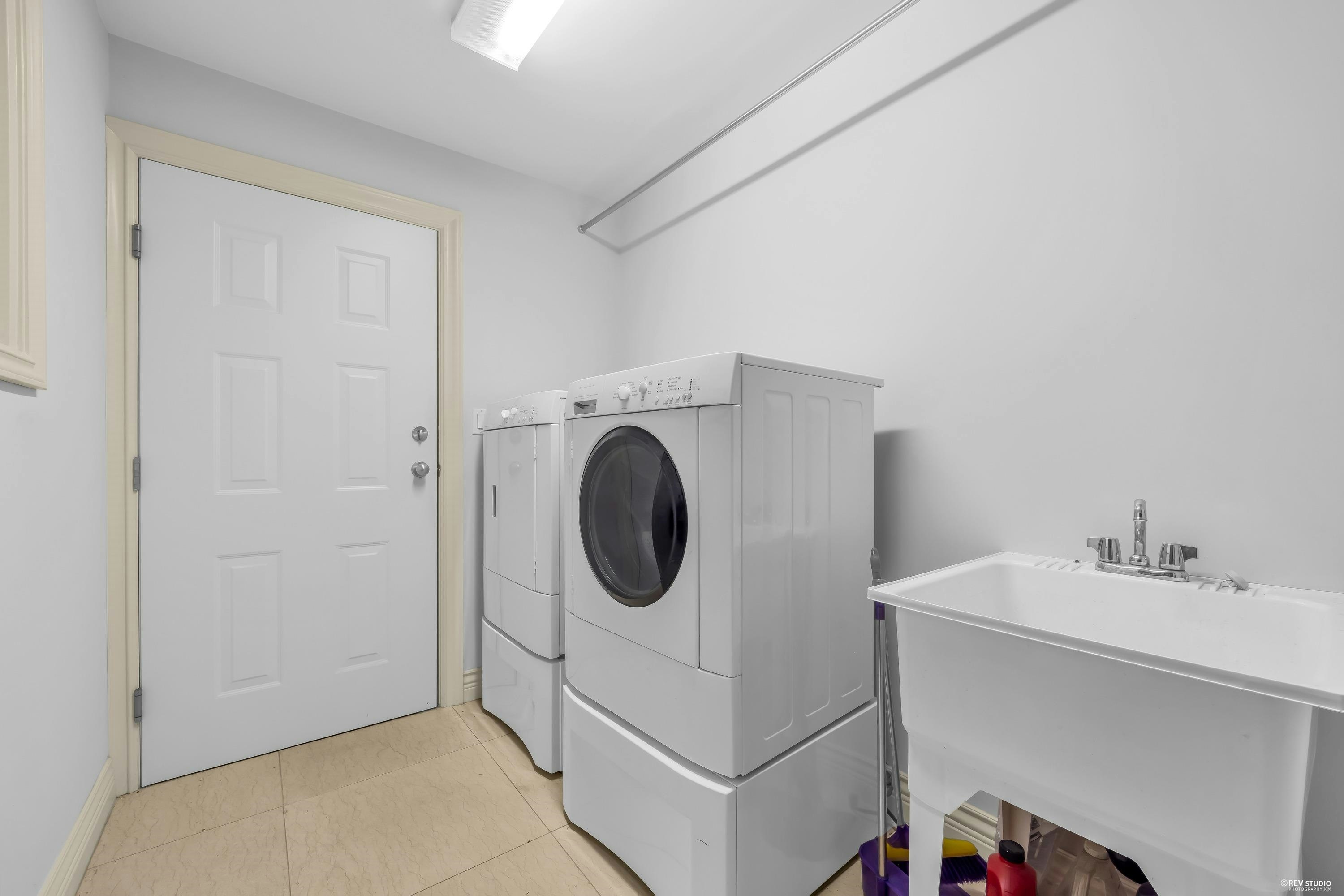 7353 Union Street, Burnaby, BC, V5A 1J1 - 31