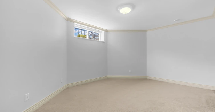 7353 Union Street, Burnaby, BC, V5A 1J1 - 30