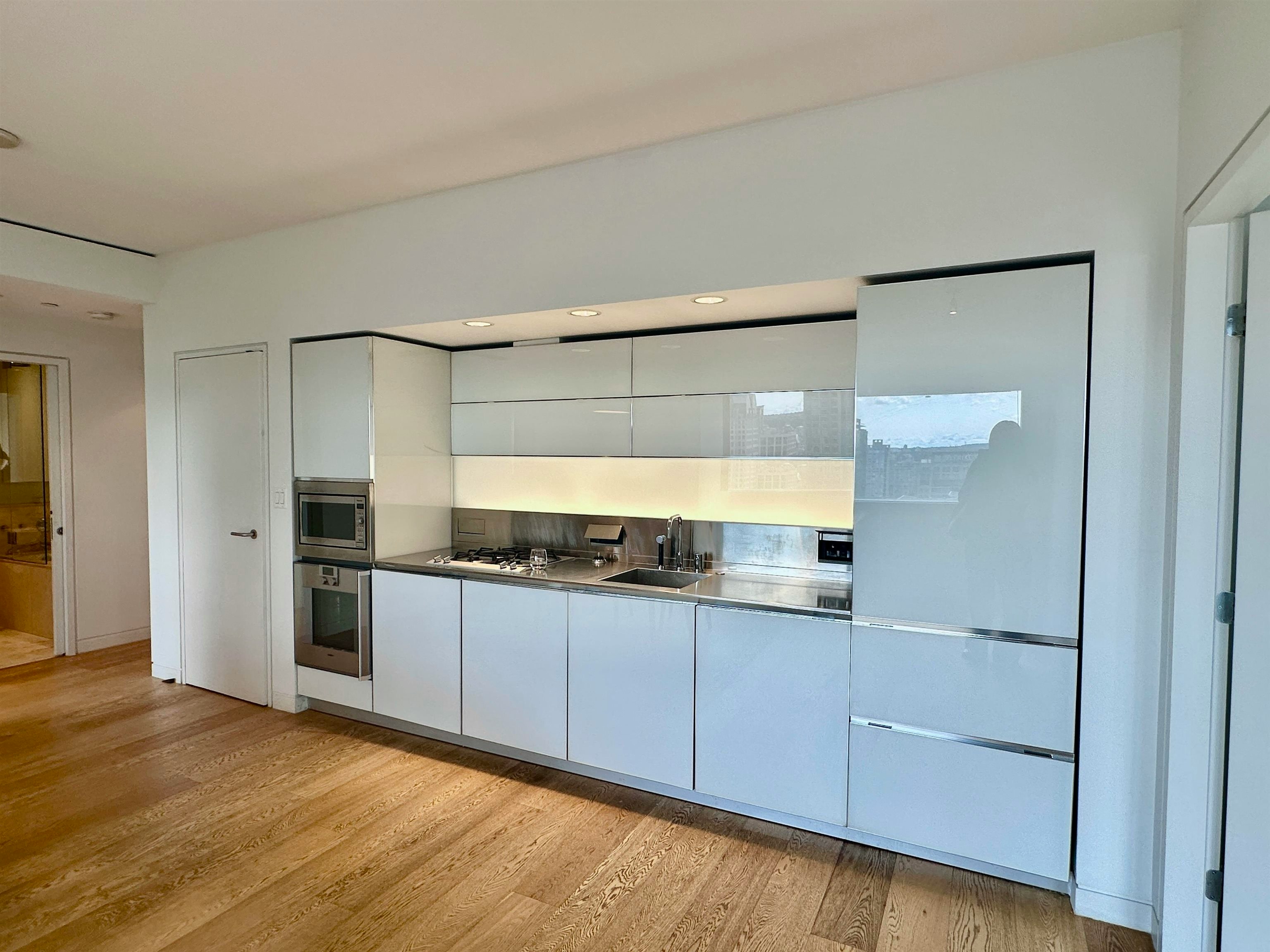 24xx-838 W Hastings Street, Vancouver, BC, V6C 0A9 - 9
