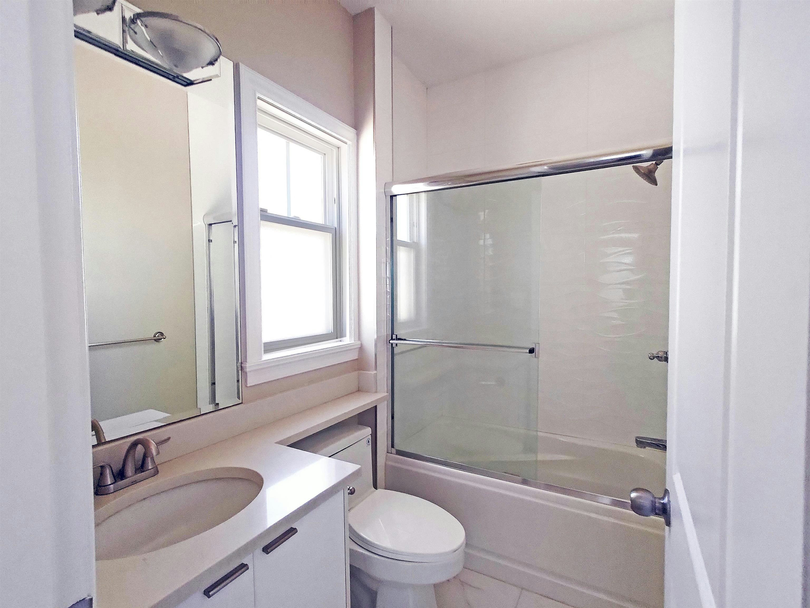 2F-8006 Cartier Street, Vancouver, BC, V6P 4T5 - 10
