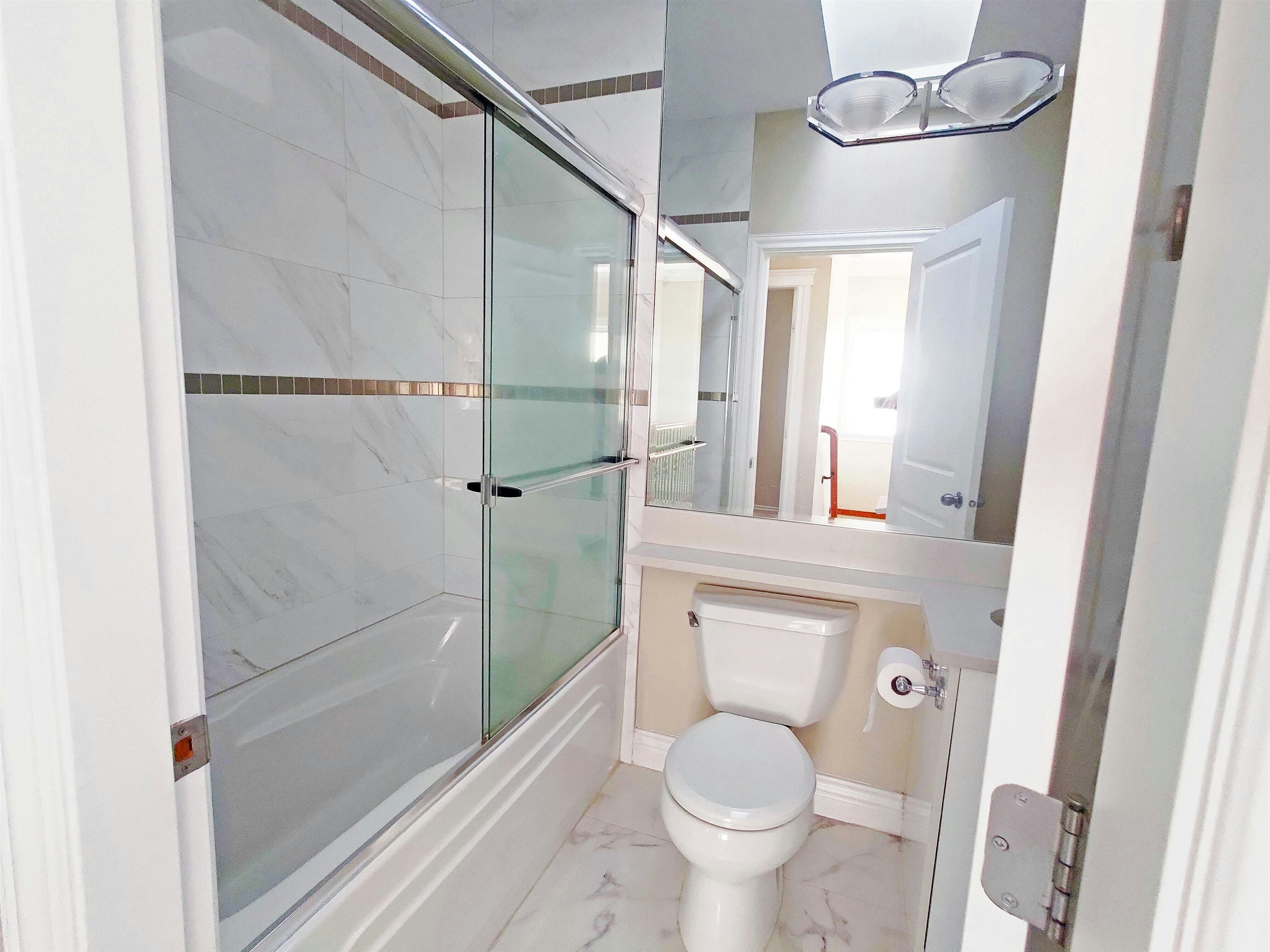 2F-8006 Cartier Street, Vancouver, BC, V6P 4T5 - 7