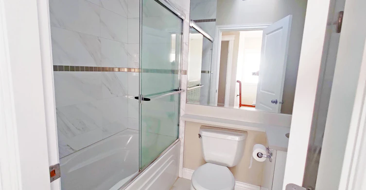2F-8006 Cartier Street, Vancouver, BC, V6P 4T5 - 7