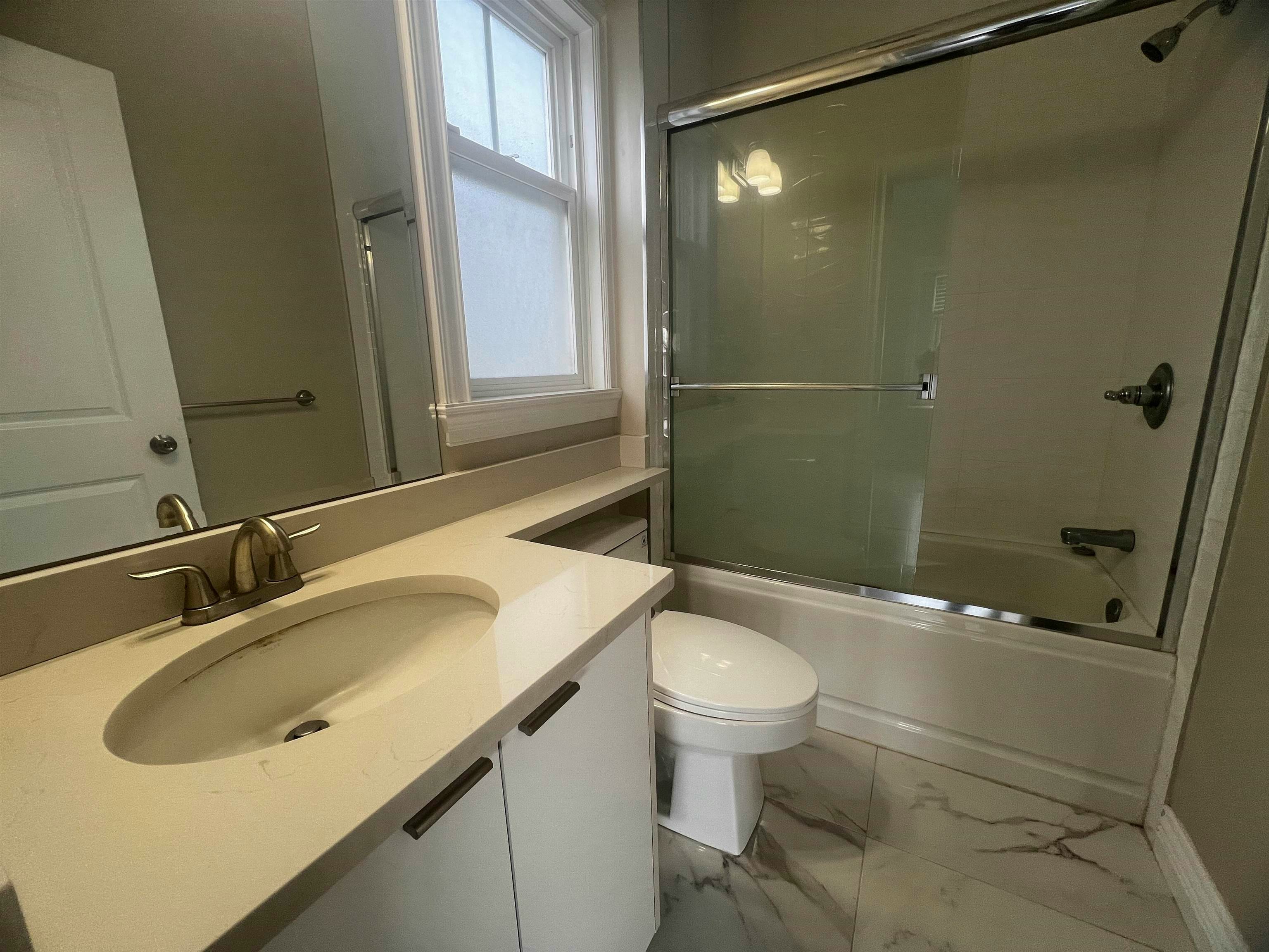 2F-8006 Cartier Street, Vancouver, BC, V6P 4T5 - 22