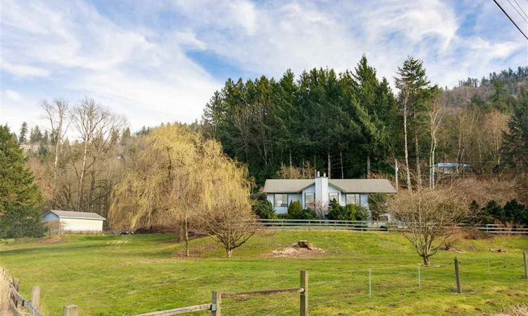 6190 Bradner Lane