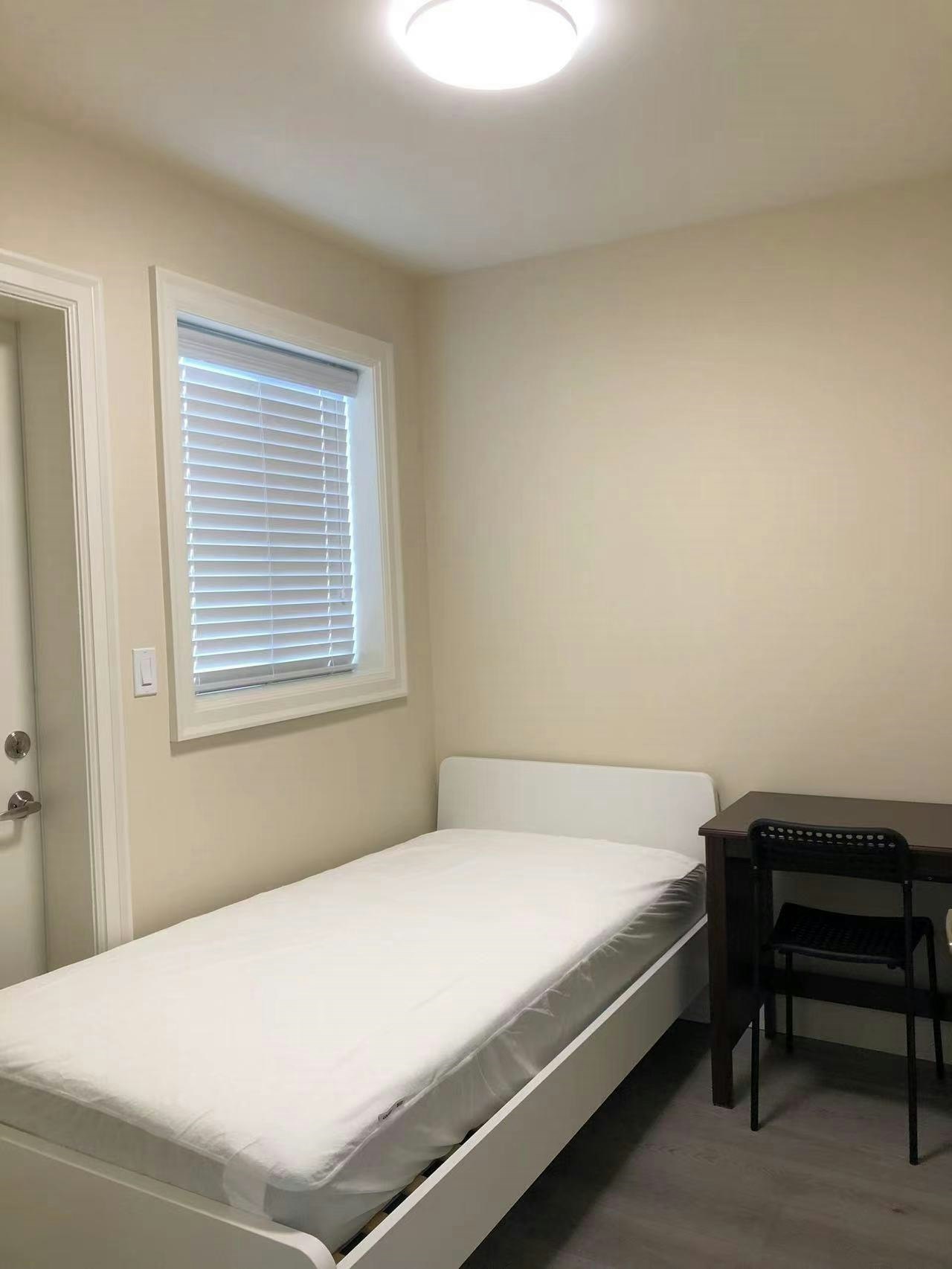 56 E 51st Avenue, Vancouver, BC, V5X 1B9 - 4