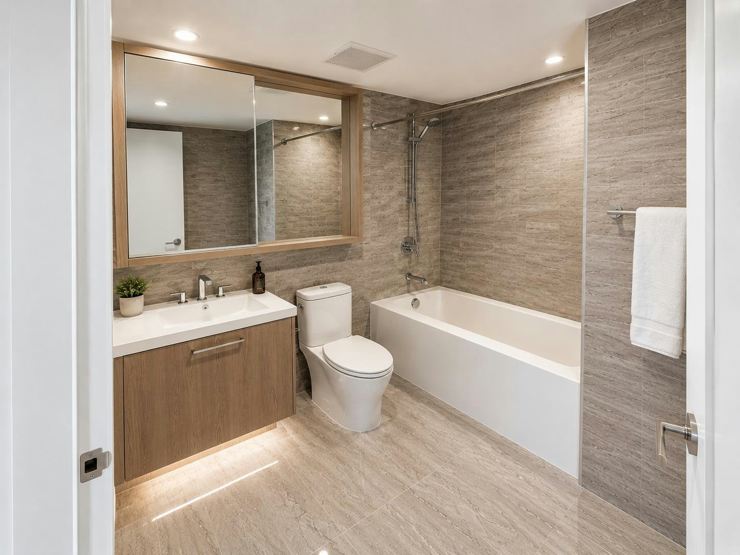 1502-6608 Sussex Ave Avenue, Burnaby, BC, V5H 3B6 - 13