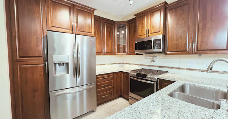 204-32445 Simon Avenue, Abbotsford, BC, V2T 0G7 - 5