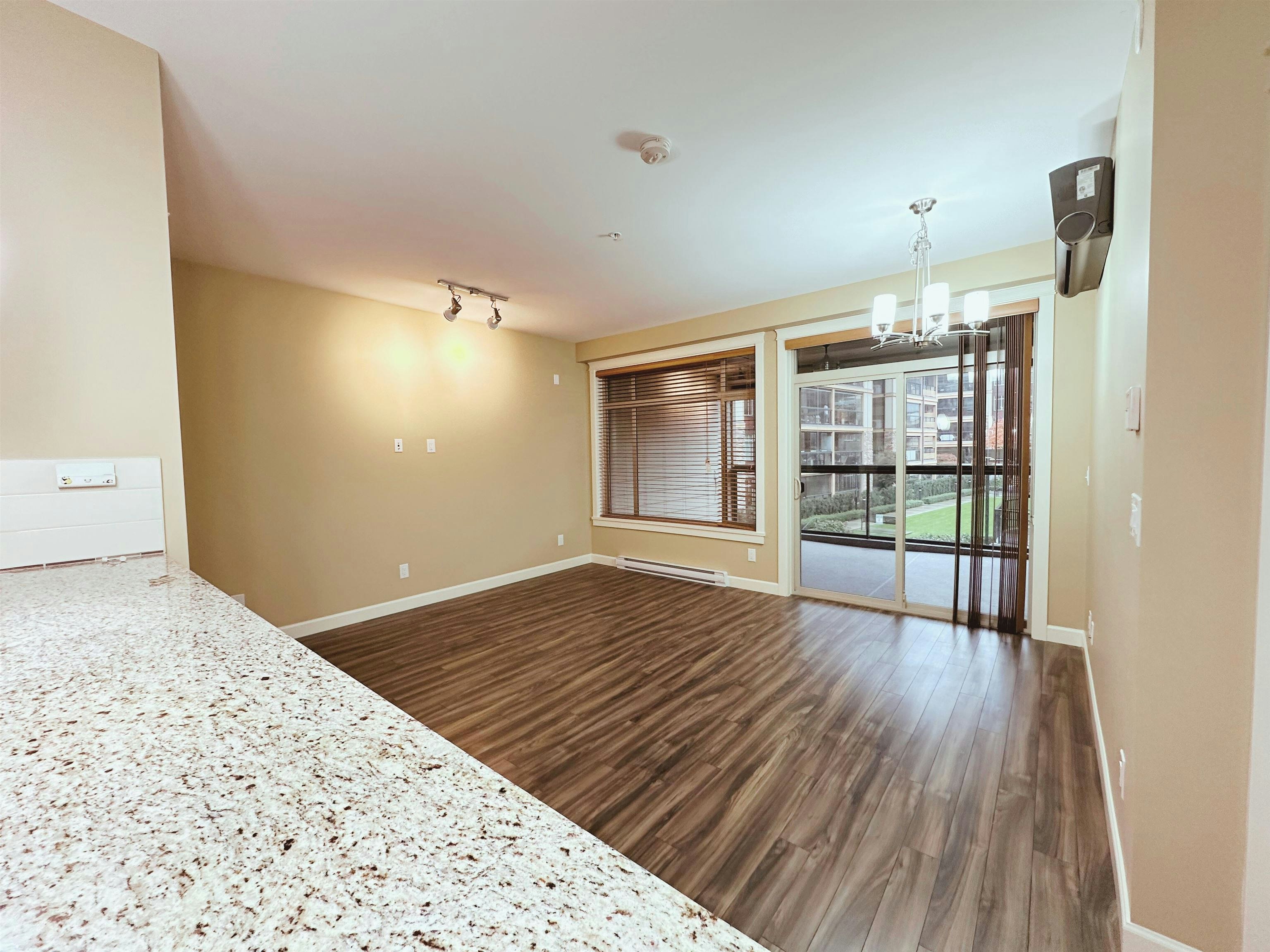 204-32445 Simon Avenue, Abbotsford, BC, V2T 0G7 - 6