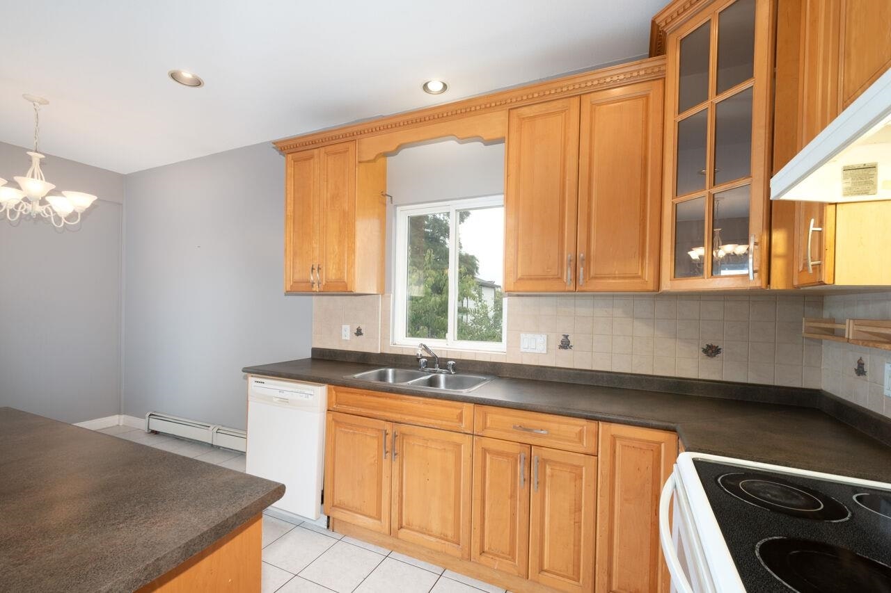 Upper-8546 164 Street, Surrey, BC, V4N 1E5 - 14