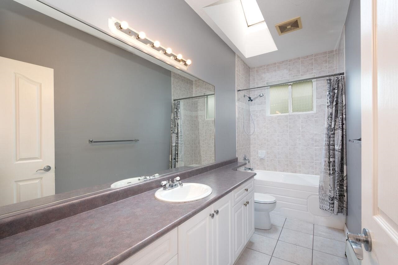 Upper-8546 164 Street, Surrey, BC, V4N 1E5 - 29