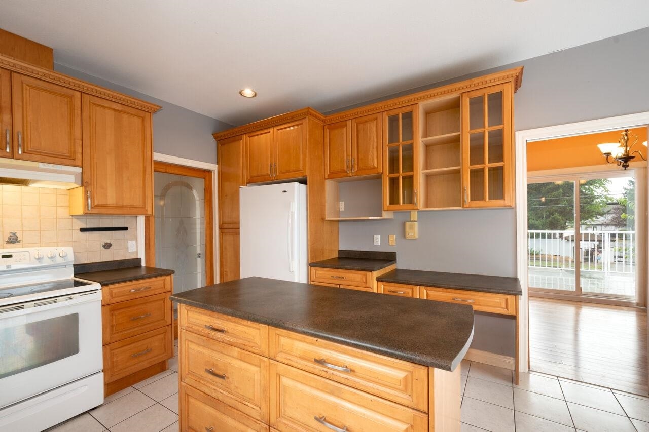 Upper-8546 164 Street, Surrey, BC, V4N 1E5 - 15