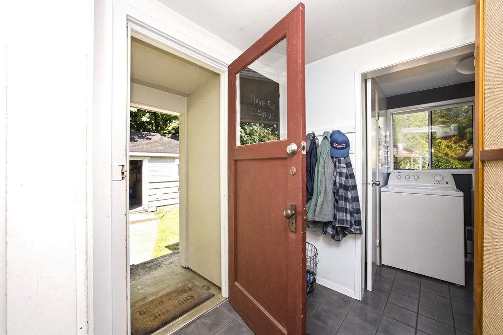 271 Cochrane Road, Gibsons, BC, V0N 1V8 - 7