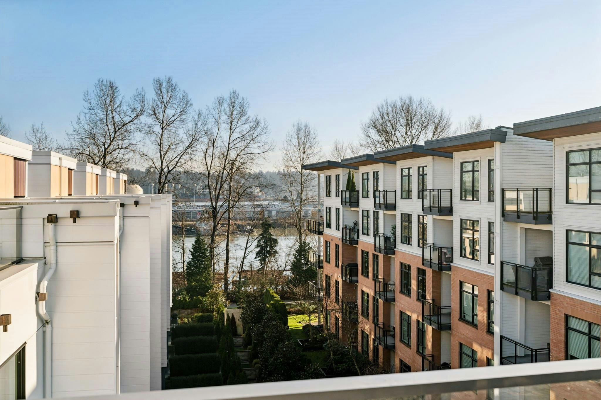 310-310 Salter Street, New Westminster, BC, V3M 0N7 - 40