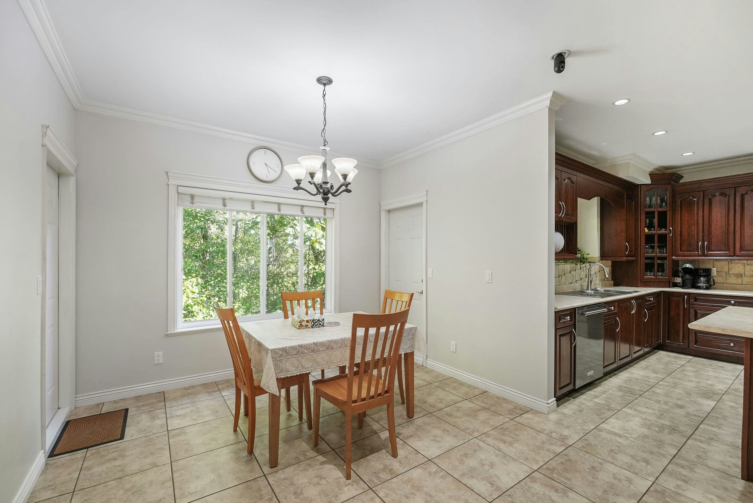 8032 Melburn Drive, Mission, BC, V2V 2B6 - 14