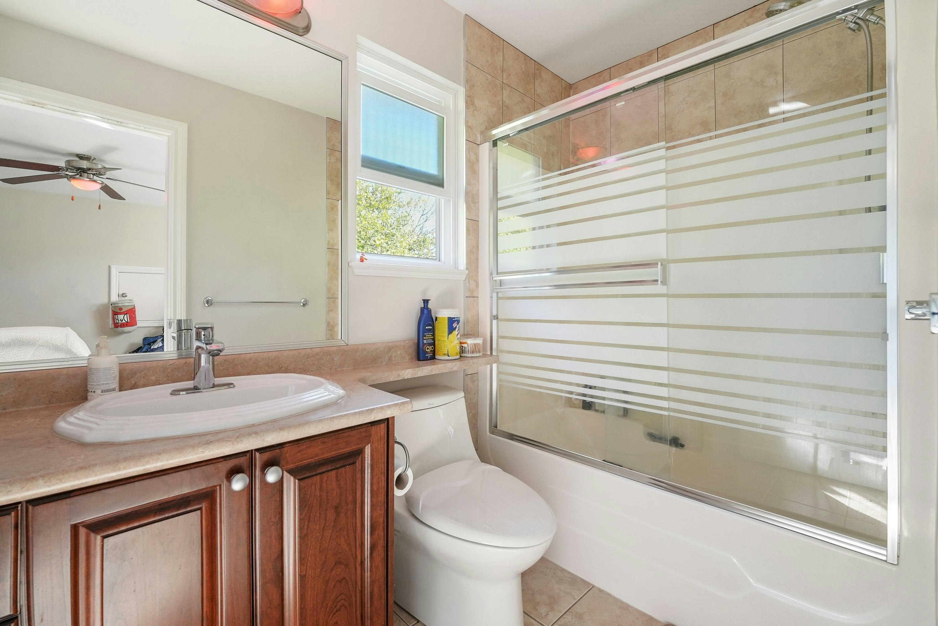 8032 Melburn Drive, Mission, BC, V2V 2B6 - 22