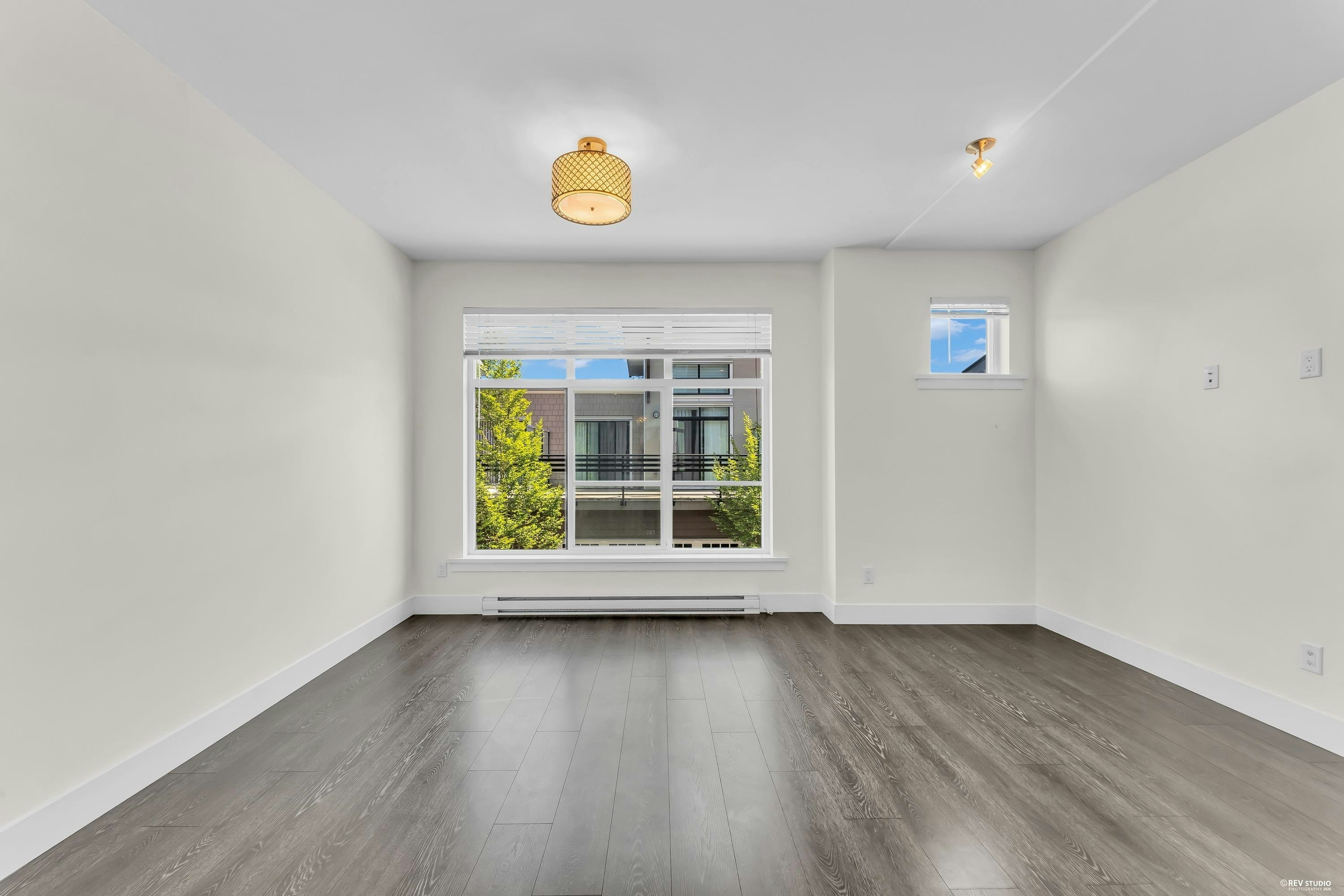 11-9989 E Barnston Drive, Surrey, BC, V4N 6N3 - 8