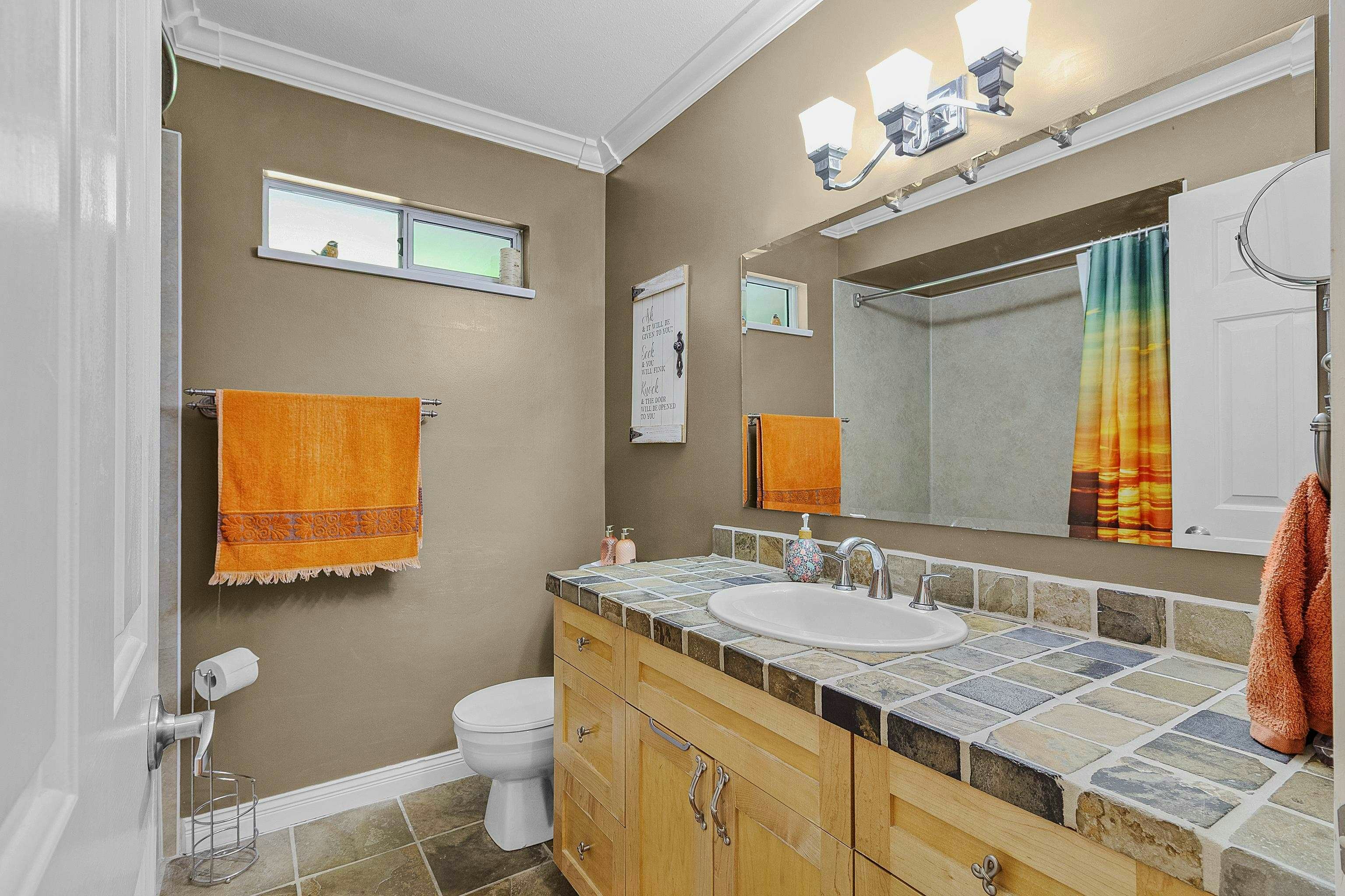 34981 Bernina Court, Abbotsford, BC, V3G 1C2 - 17