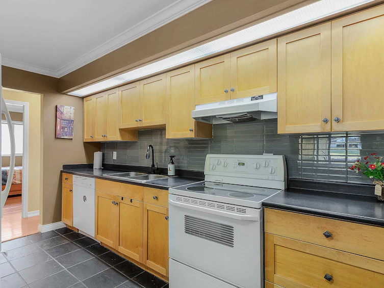 34981 Bernina Court, Abbotsford, BC, V3G 1C2 - 13