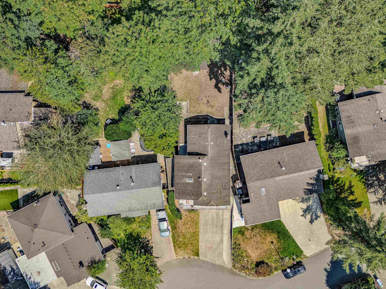 34981 Bernina Court, Abbotsford, BC, V3G 1C2 - 35