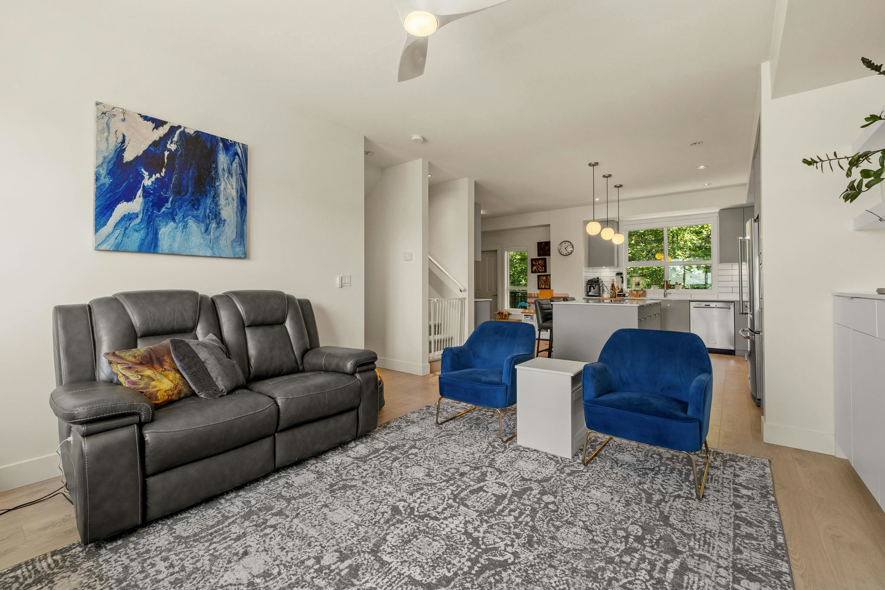 128-16561 17a Avenue - 5