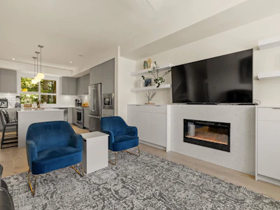128-16561 17a Avenue - 4