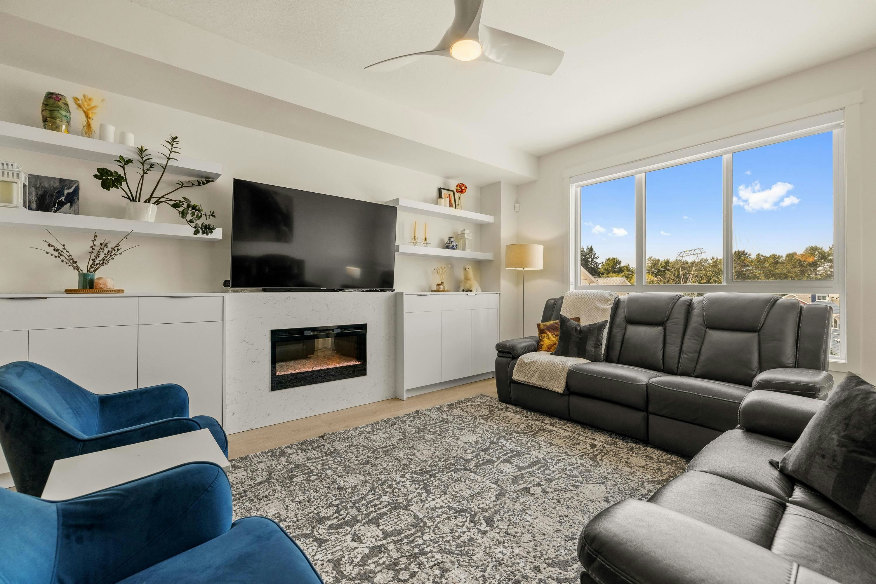 128-16561 17a Avenue - 3
