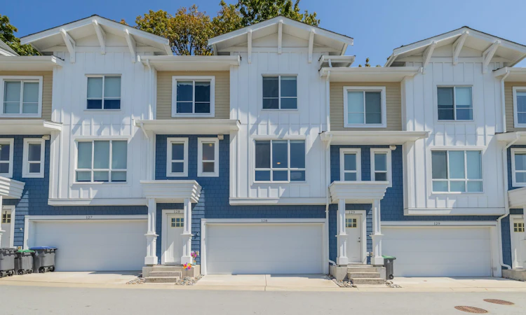 128-16561 17a Avenue