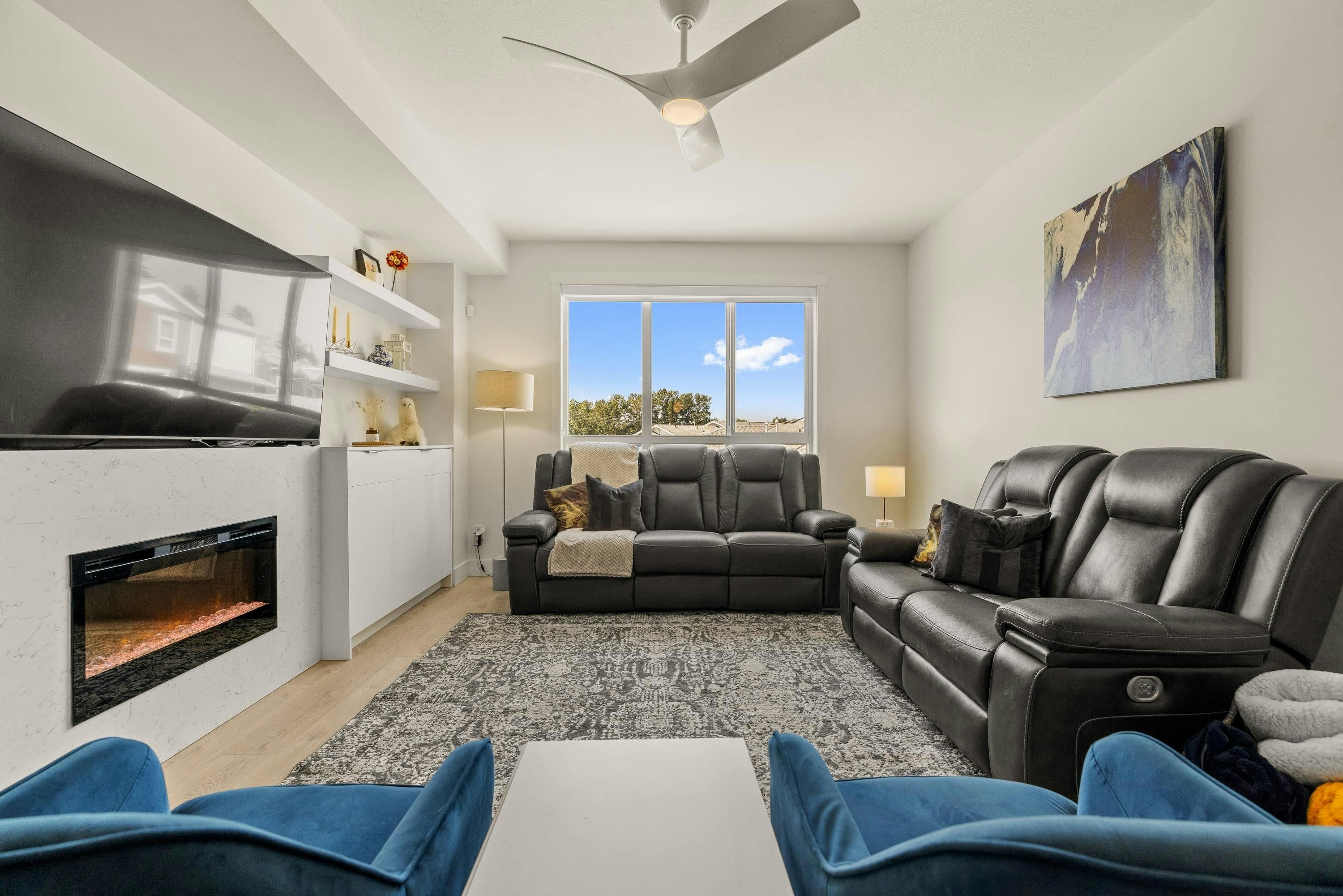 128-16561 17a Avenue - 2