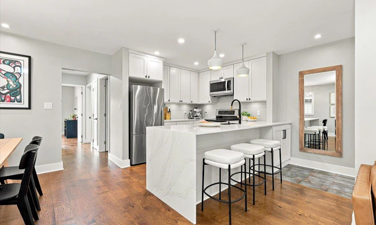 223 W 19th Street