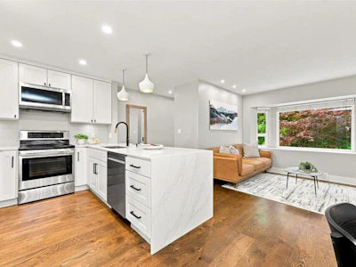 223 W 19th Street - 4