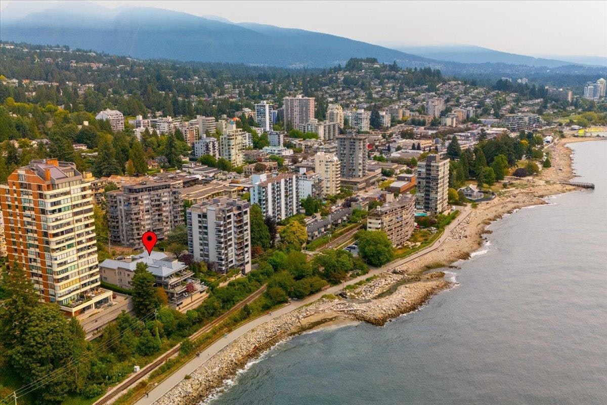 1952 Bellevue Avenue, West Vancouver, BC, V7V 1B5 - 39