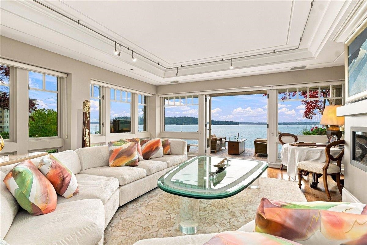 1952 Bellevue Avenue - 5