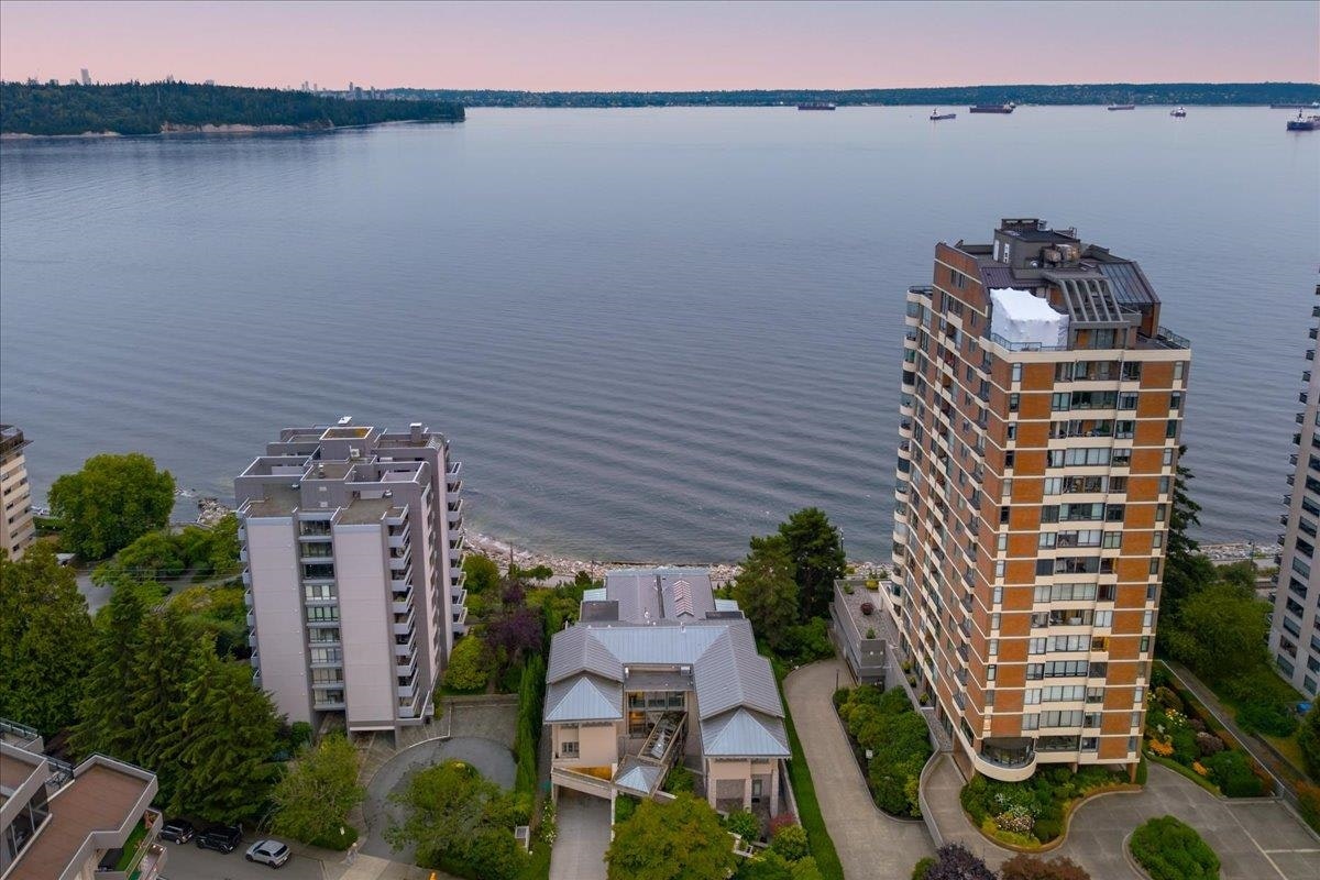 1952 Bellevue Avenue, West Vancouver, BC, V7V 1B5 - 40