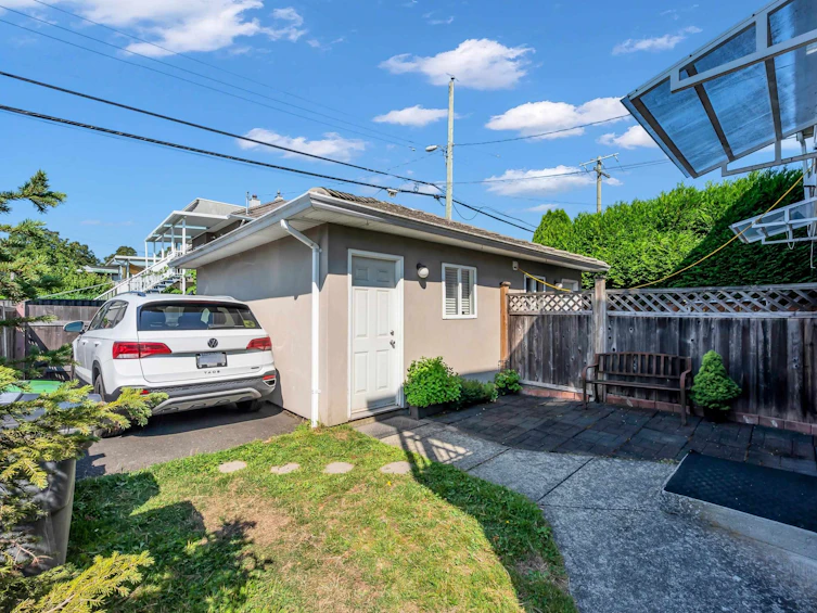6925 Main Street, Vancouver, BC, V5X 3H6 - 26