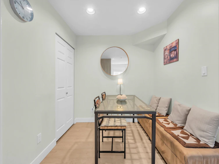 6925 Main Street, Vancouver, BC, V5X 3H6 - 13