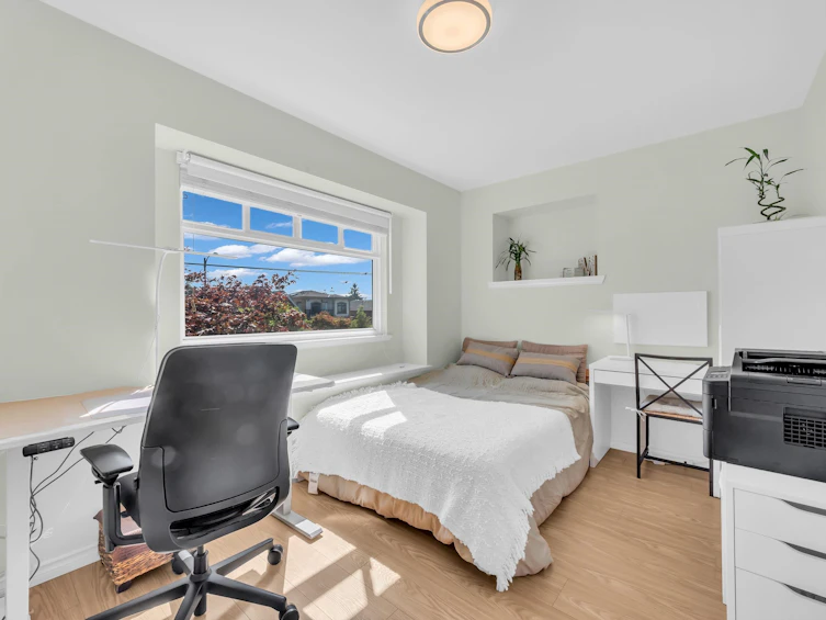 6925 Main Street, Vancouver, BC, V5X 3H6 - 20