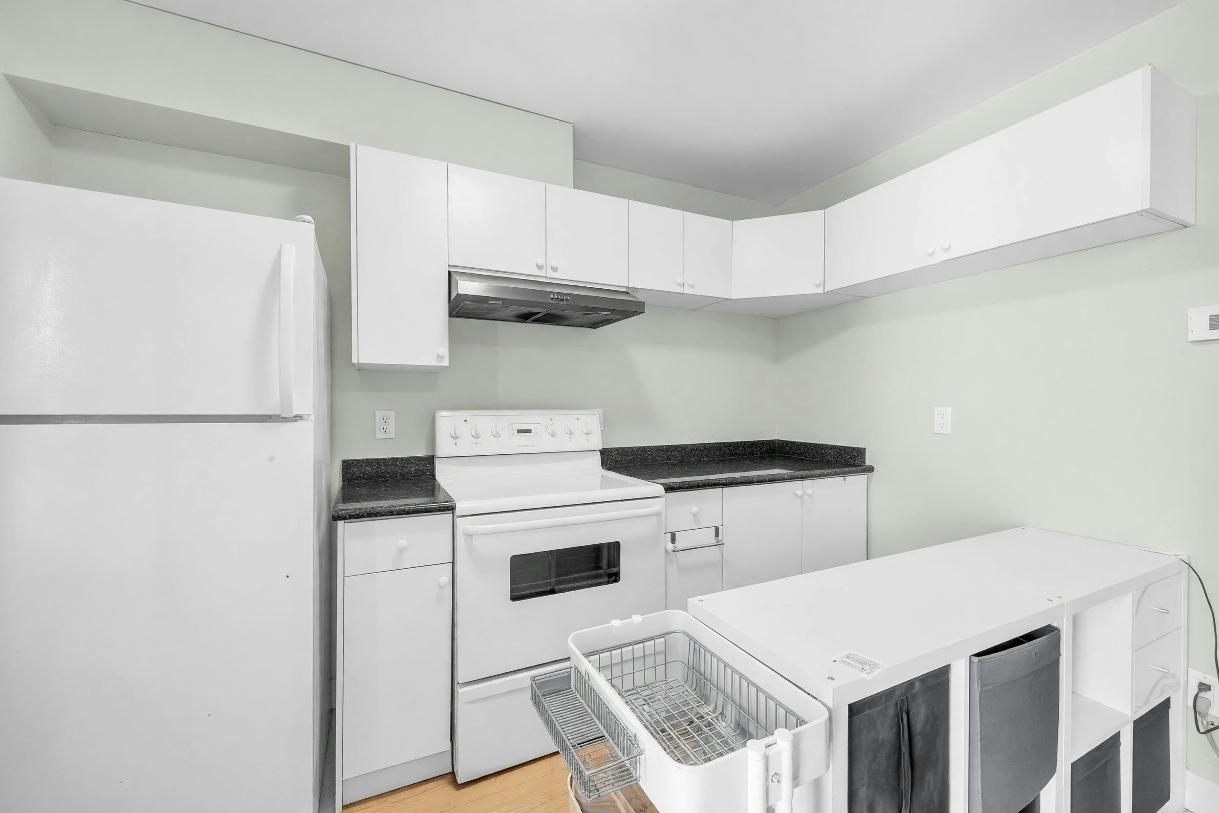 6925 Main Street, Vancouver, BC, V5X 3H6 - 27