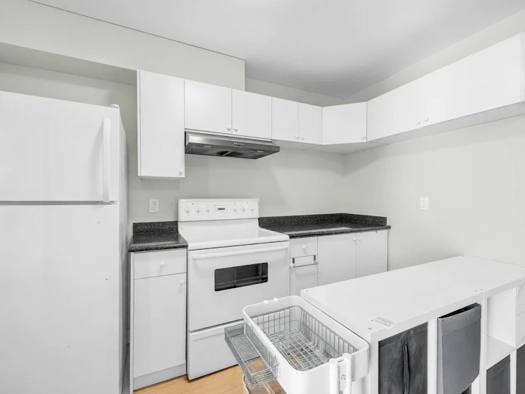 6925 Main Street, Vancouver, BC, V5X 3H6 - 27