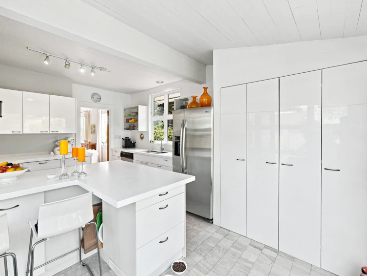 2433 Mathers Avenue, West Vancouver, BC, V7V 2H9 - 12