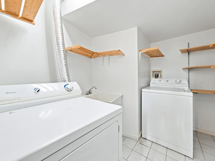 2433 Mathers Avenue, West Vancouver, BC, V7V 2H9 - 28