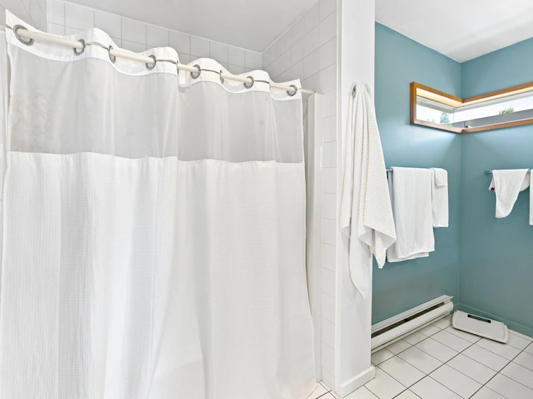 2433 Mathers Avenue, West Vancouver, BC, V7V 2H9 - 24