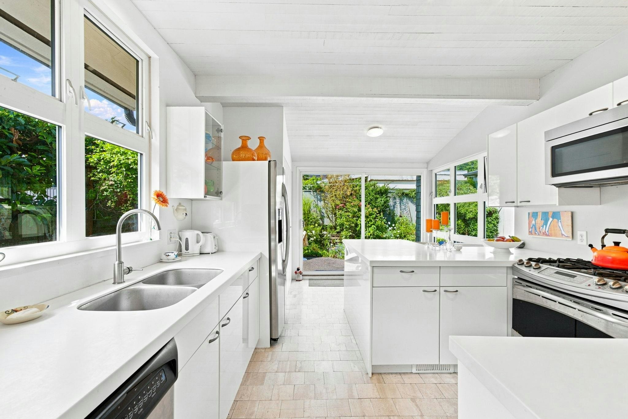 2433 Mathers Avenue, West Vancouver, BC, V7V 2H9 - 8