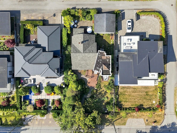 2433 Mathers Avenue, West Vancouver, BC, V7V 2H9 - 36