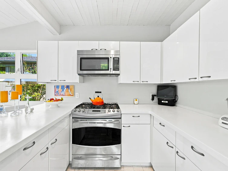 2433 Mathers Avenue, West Vancouver, BC, V7V 2H9 - 9