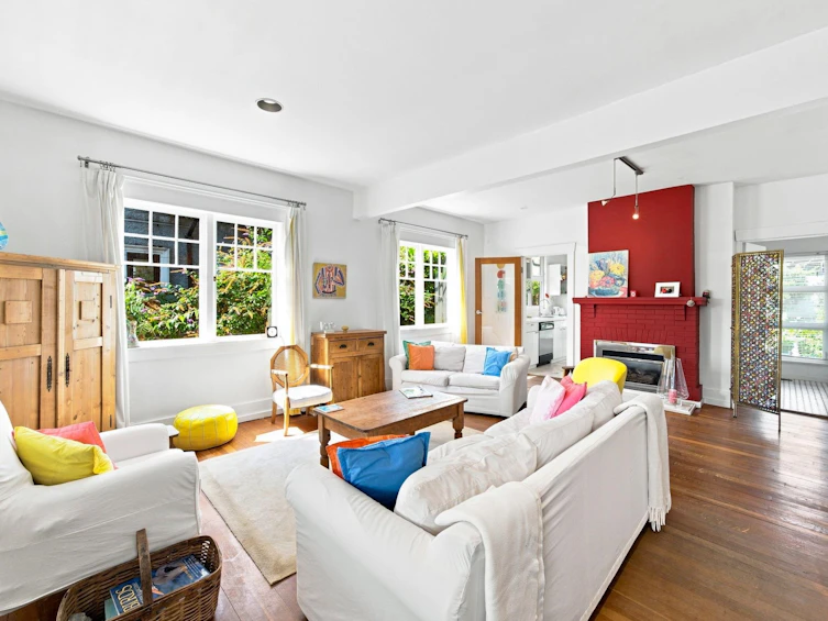 2433 Mathers Avenue, West Vancouver, BC, V7V 2H9 - 3