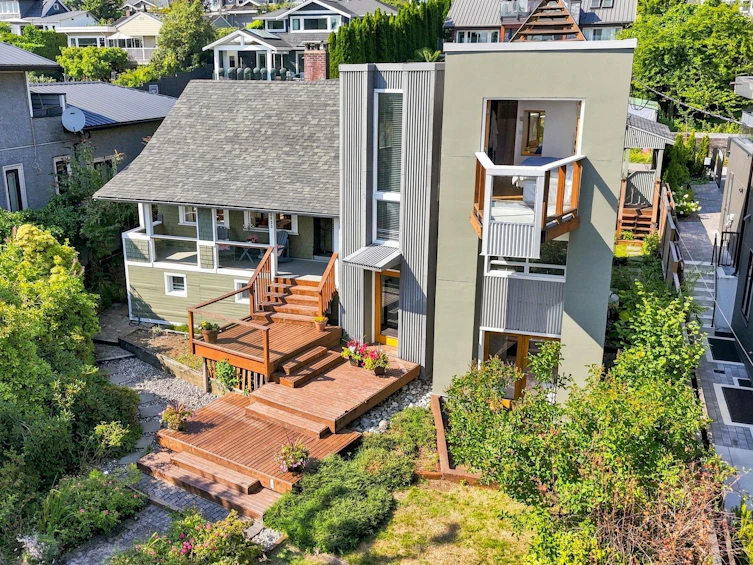 2433 Mathers Avenue, West Vancouver, BC, V7V 2H9