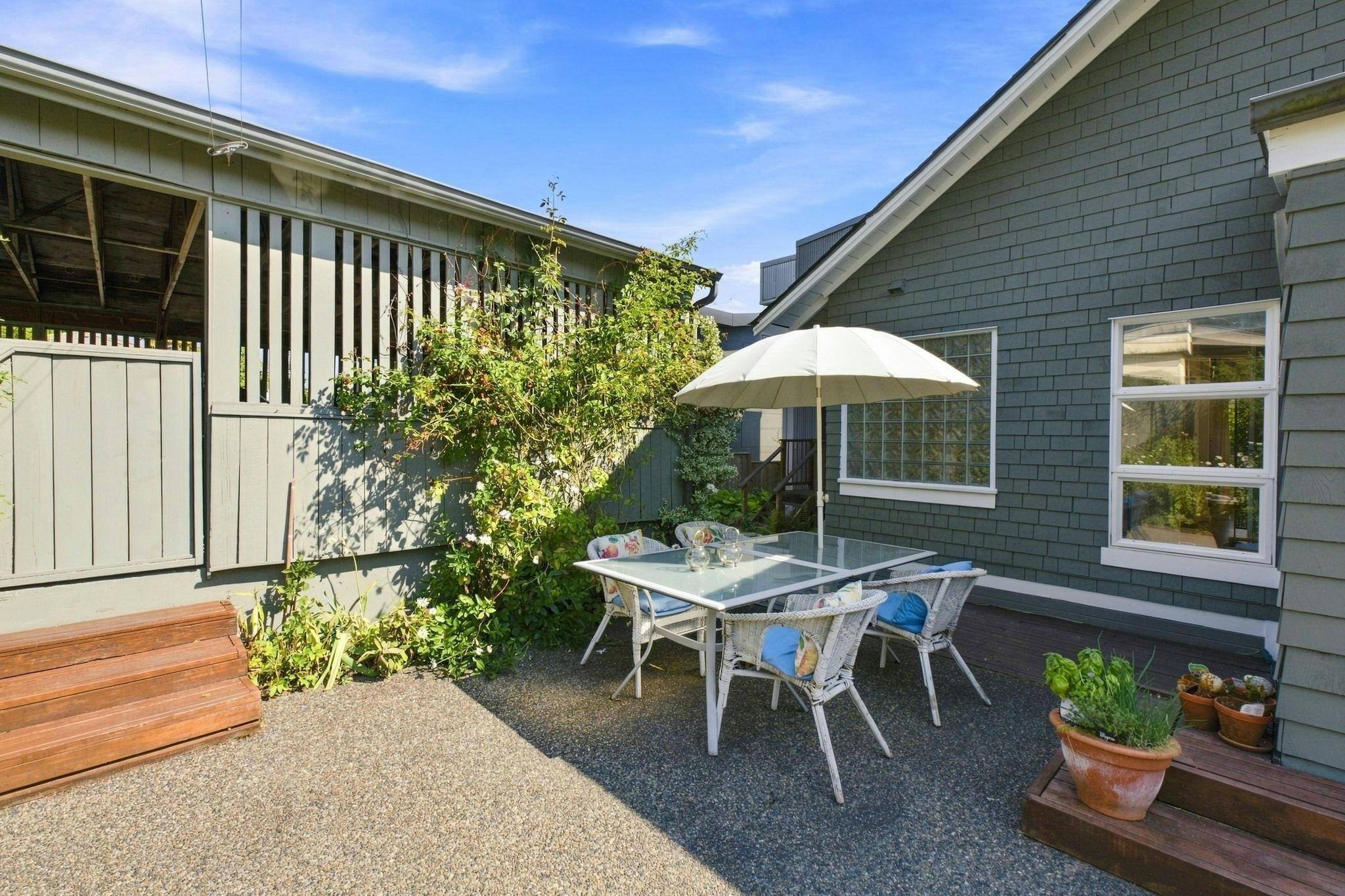2433 Mathers Avenue, West Vancouver, BC, V7V 2H9 - 30